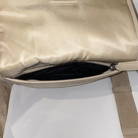Prada Re-Nylon shoulder bag - Picture 10 of 12